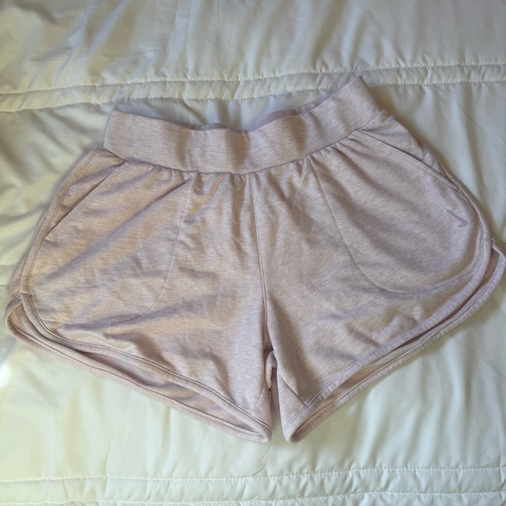 Nike Dy Fit Women’s Pink Athletic Shorts with Elastic Waistband Curved Hem Sz M